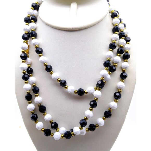 Vintage Super Long Strand of Black and White Beads with Gold Tone Spacers, Flapp - Picture 4 of 5